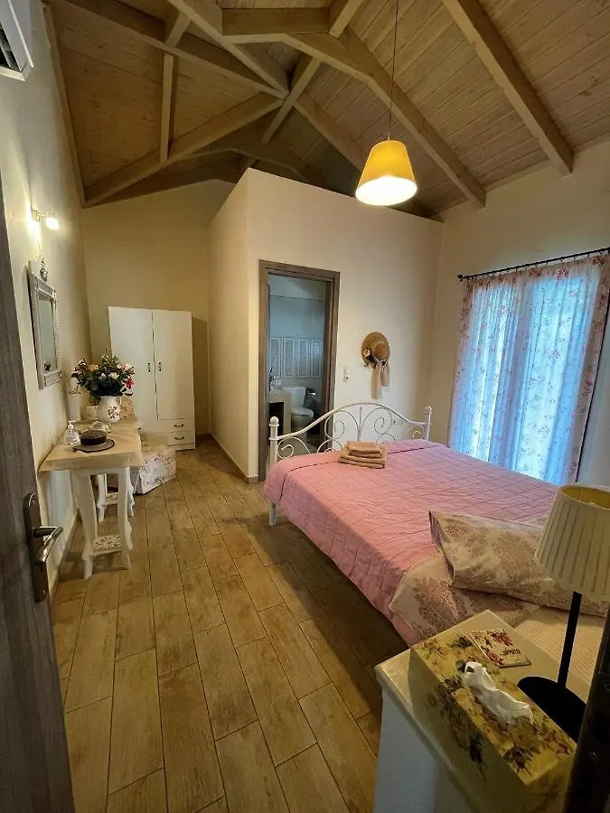 Villa Cottage Kantrillies Fokata 0*,
